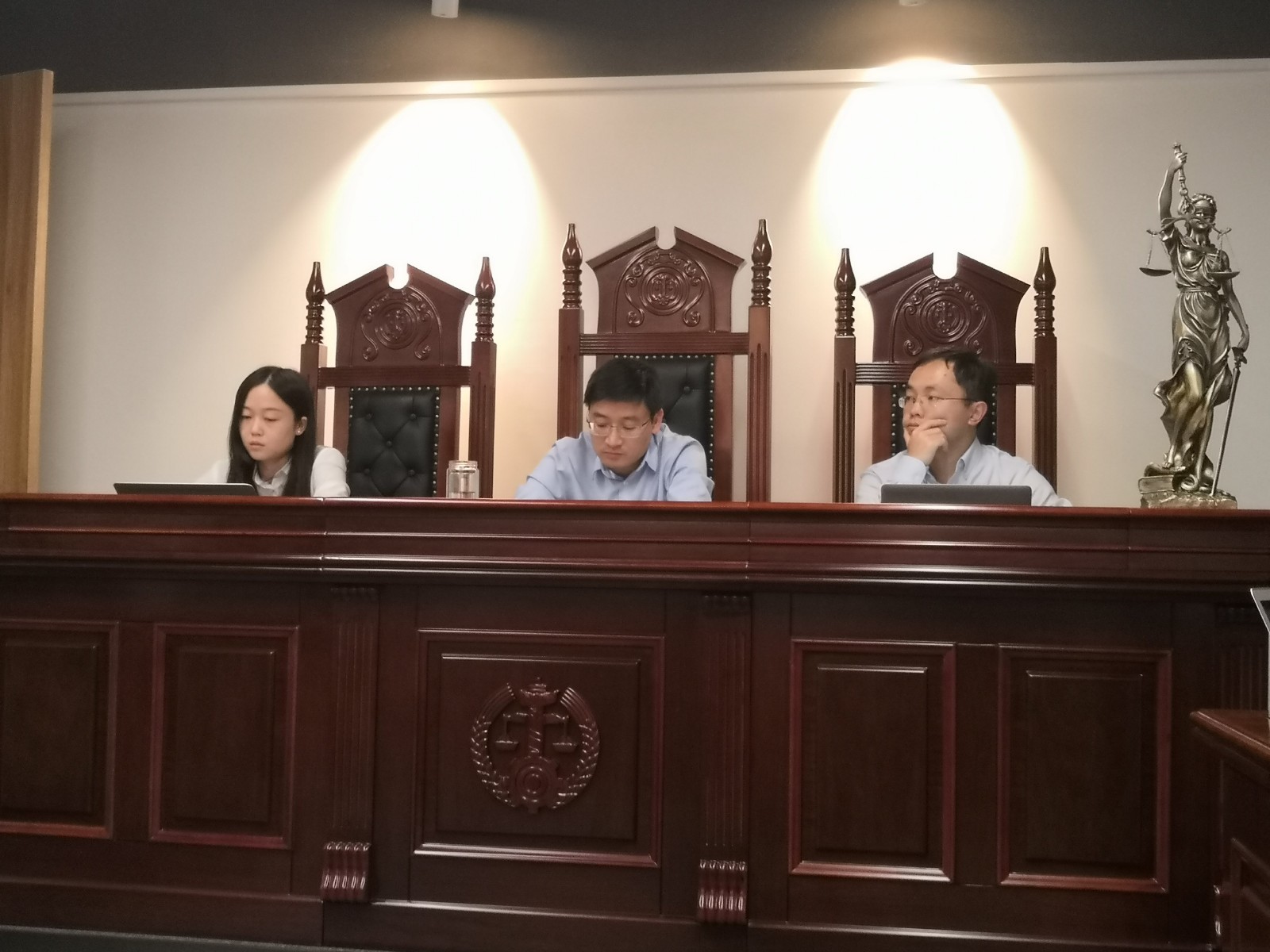 模拟法庭1.jpg