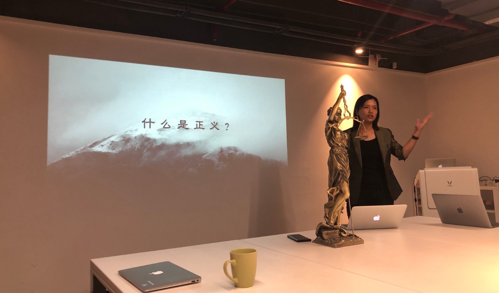 李晓辉.jpg 李晓辉.jpg